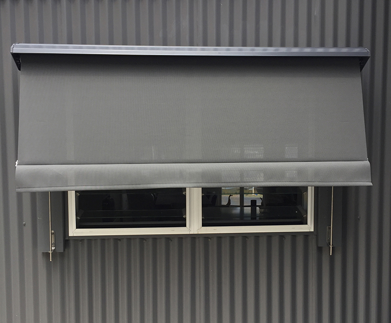 straight arm awnings